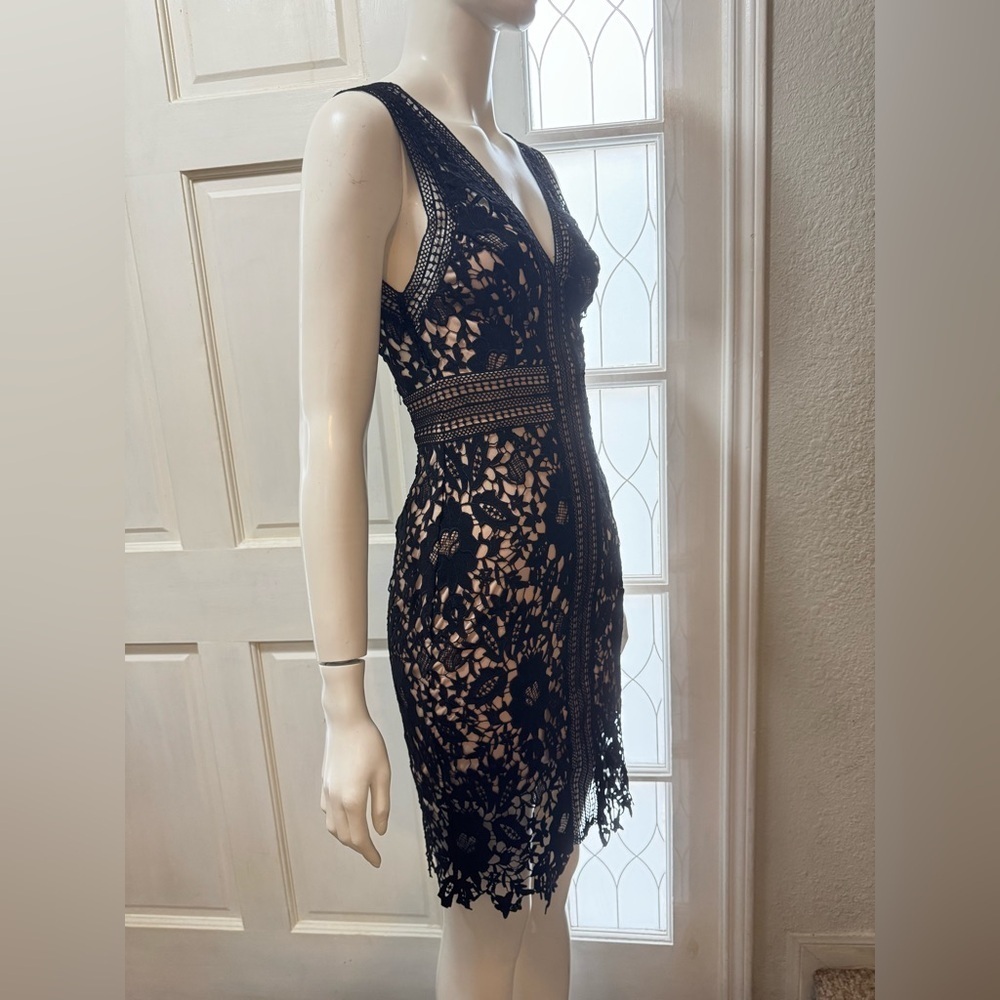 Astr Sexy Black and Cream Lace Mini Dress Size XS - Picture 5 of 15
